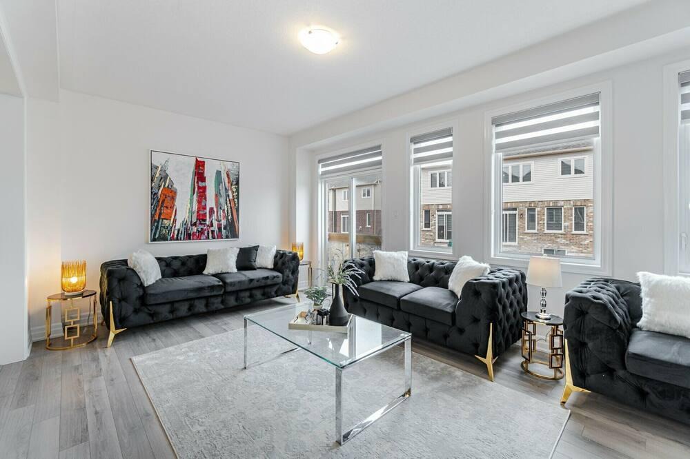 Niagara Falls Villa | 10 min Drive From Niagara Falls -luxury 4BR Villa