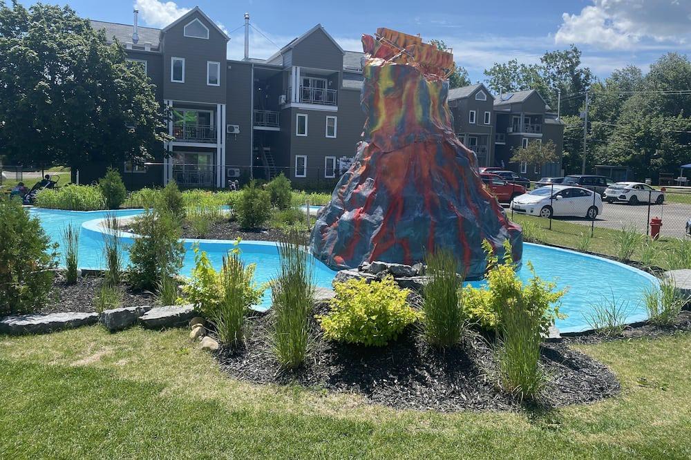 Beaupre Condo | 2 bedroom condo with water park, spa and gym!