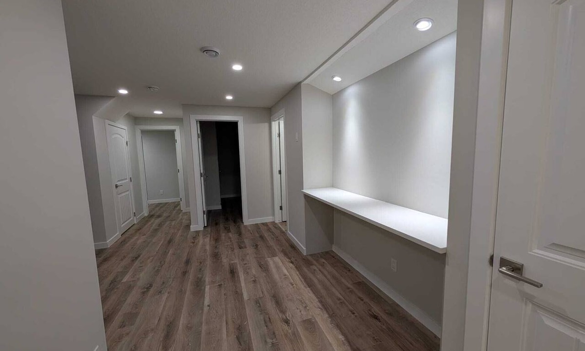 Southeast Calgary Apartment | 2 Bedroom Suite (Contact for Short-stay)