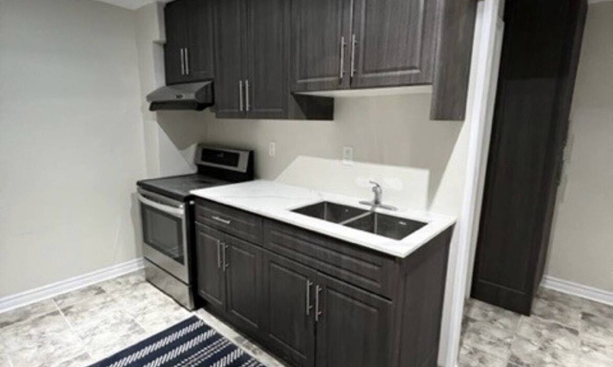 Milton House | 2 BR Exclusive Suite, TV, Free Parking/Wifi
