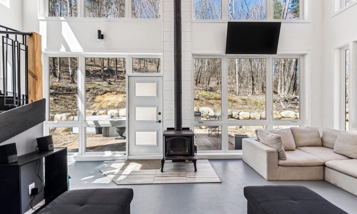 Grenville-sur-la-Rouge Ski Chalet | 2 chalets close to each other
