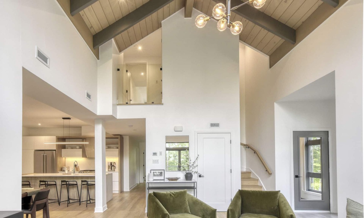 Mont-Tremblant Condo | 201 Verbier Building 4
