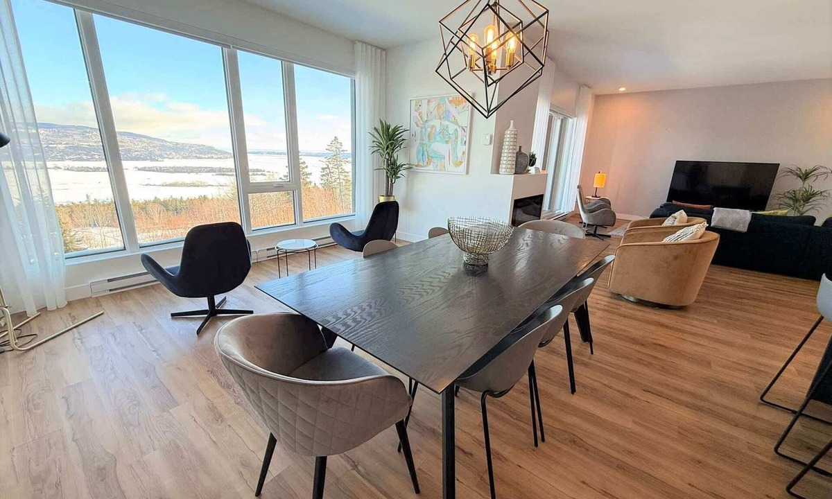 Baie-St-Paul Apartment | 209 | Luxury Condo | Pool & River View