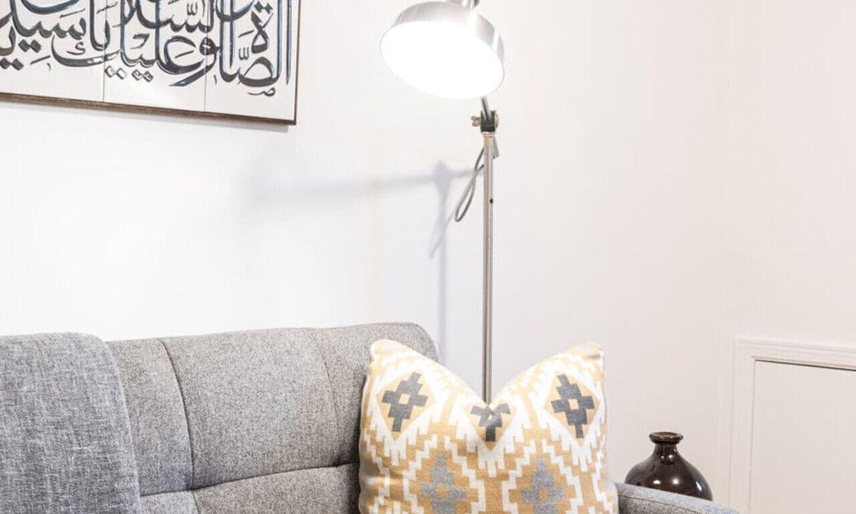 Trinity - Bellwoods House | 258 Crawford St #2 (Basement Unit) · 1BR Basement suite near DWTN Old Toronto w/Wi-Fi!