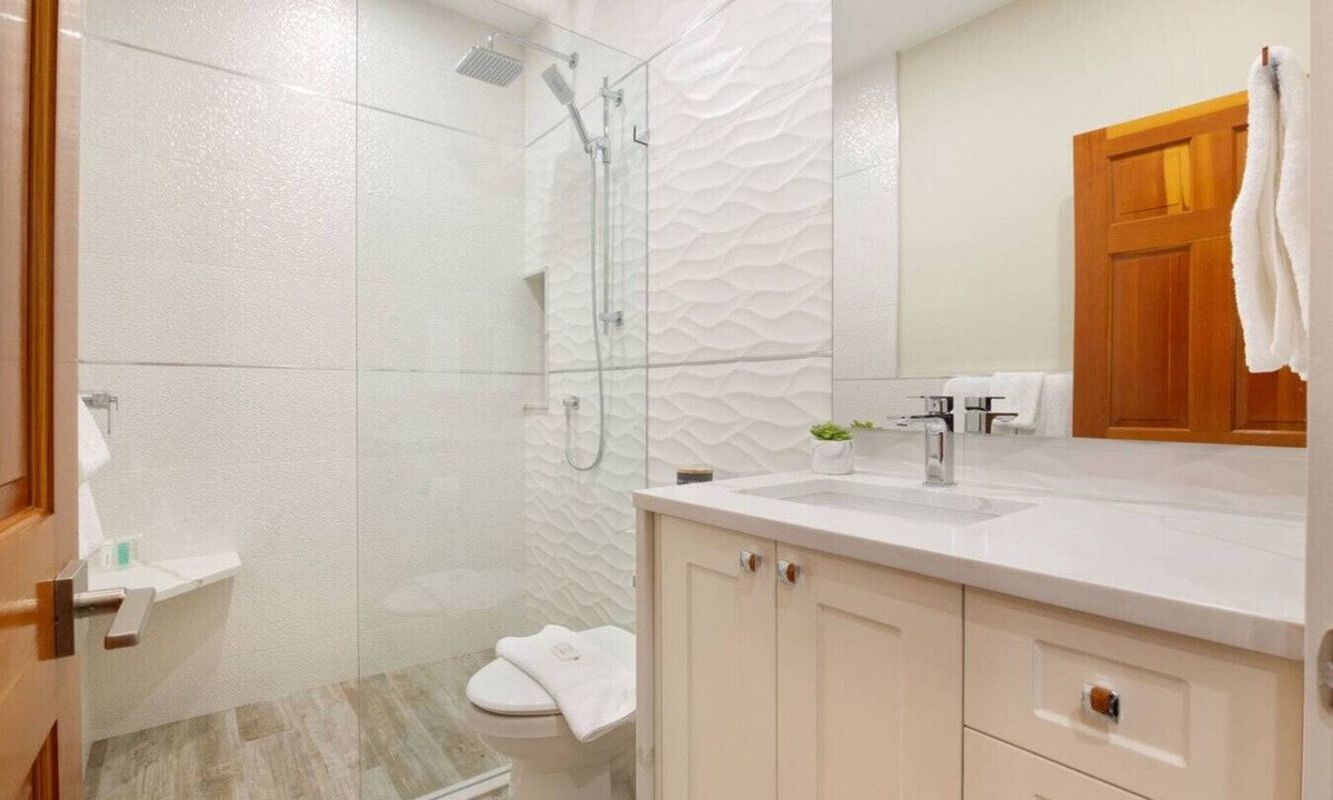 Village North Villa | 2BR/2BA Steps to Olympic Rings!