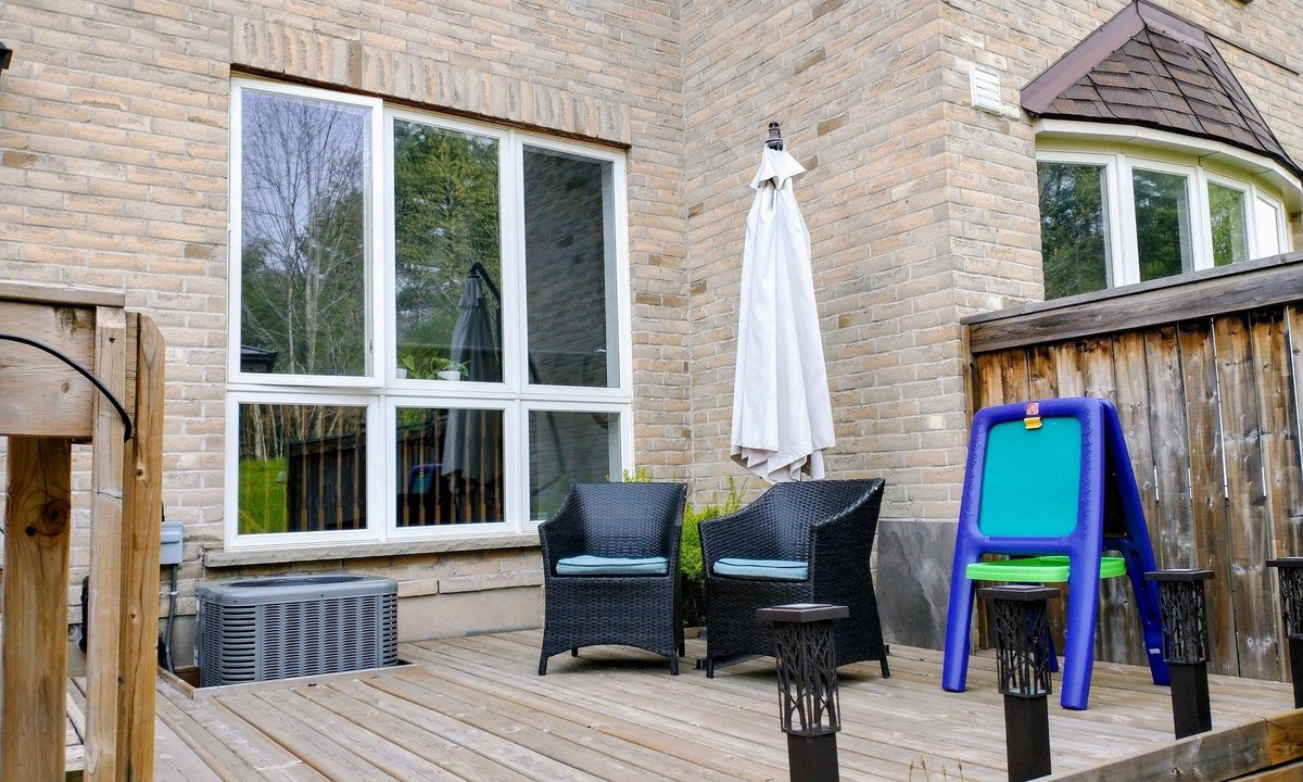 Doon South House | 3 Bedroom/2.5 Bath, Townhome in Doon Kitchener With Great Outdoors