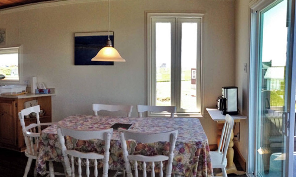 L'Ile-du-Havre-Aubert House | 4-bedroom Beach House in Havre Aubert with a spectacular view