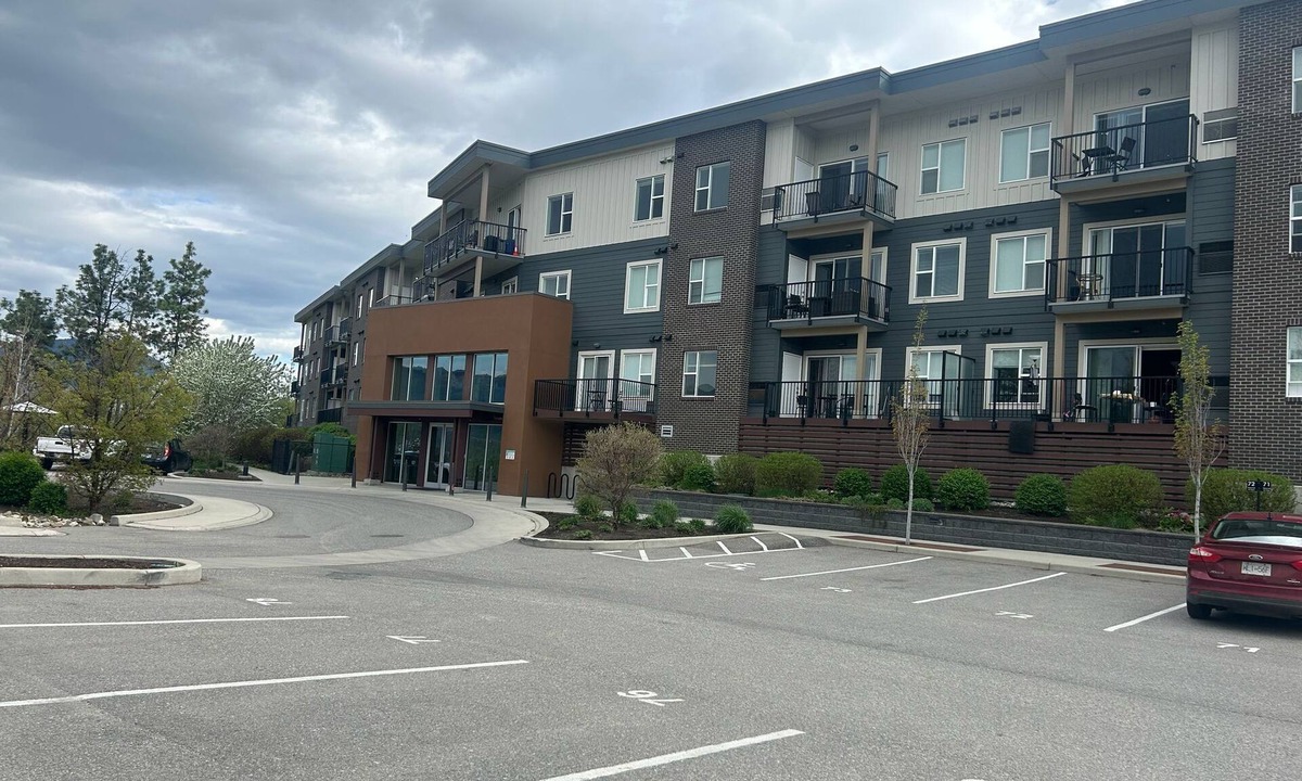 North Glenmore Apartment | 5 min walk to university with stunning mountain views