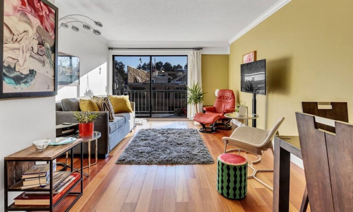 Kitsilano Apartment | Adorable 1-Bedroom Apartment on Kitsilano Beach