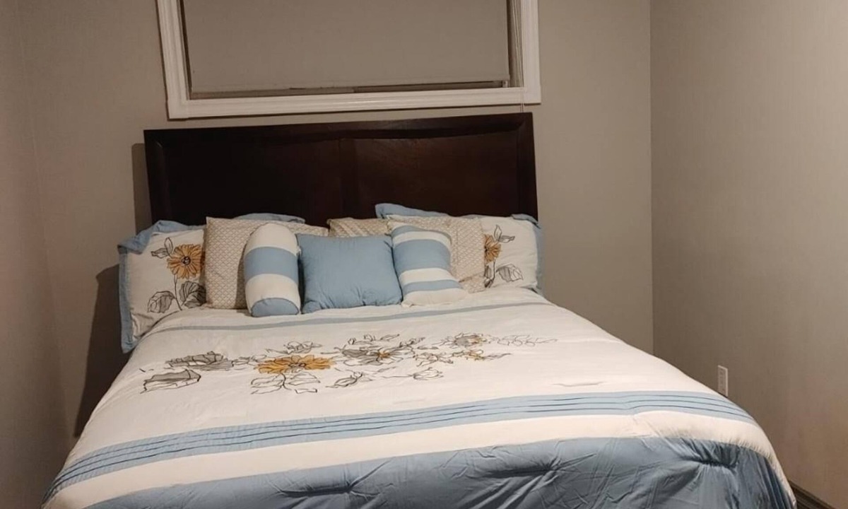 Evanston House | Adorable quite great 2-bedroom space
