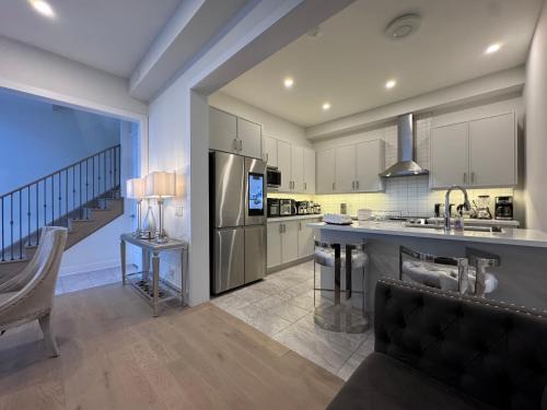 Markham House | Angus Glen Markham French Style Luxury Mansion Stay