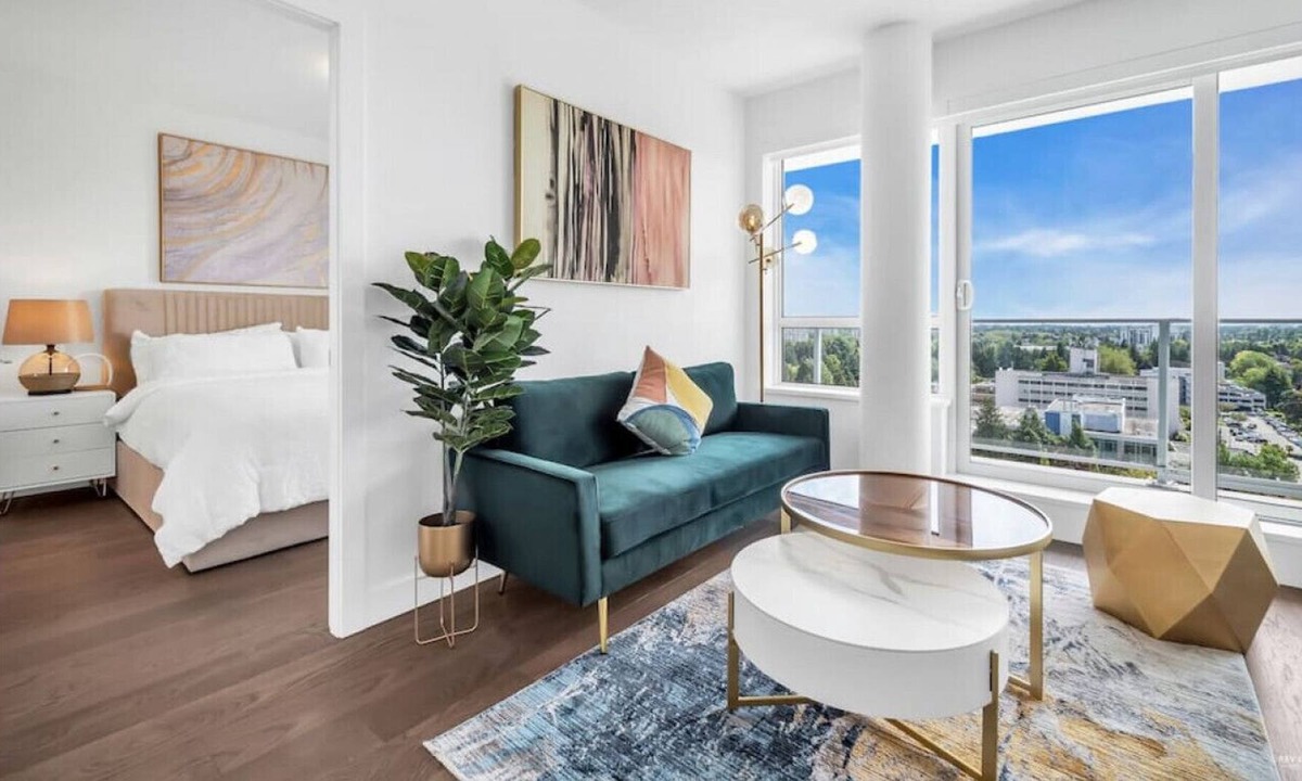 Richmond City Centre Condo | ARIES PENTHOUSE - 2 BDR WITH HUGE BALCONY AT ROOF