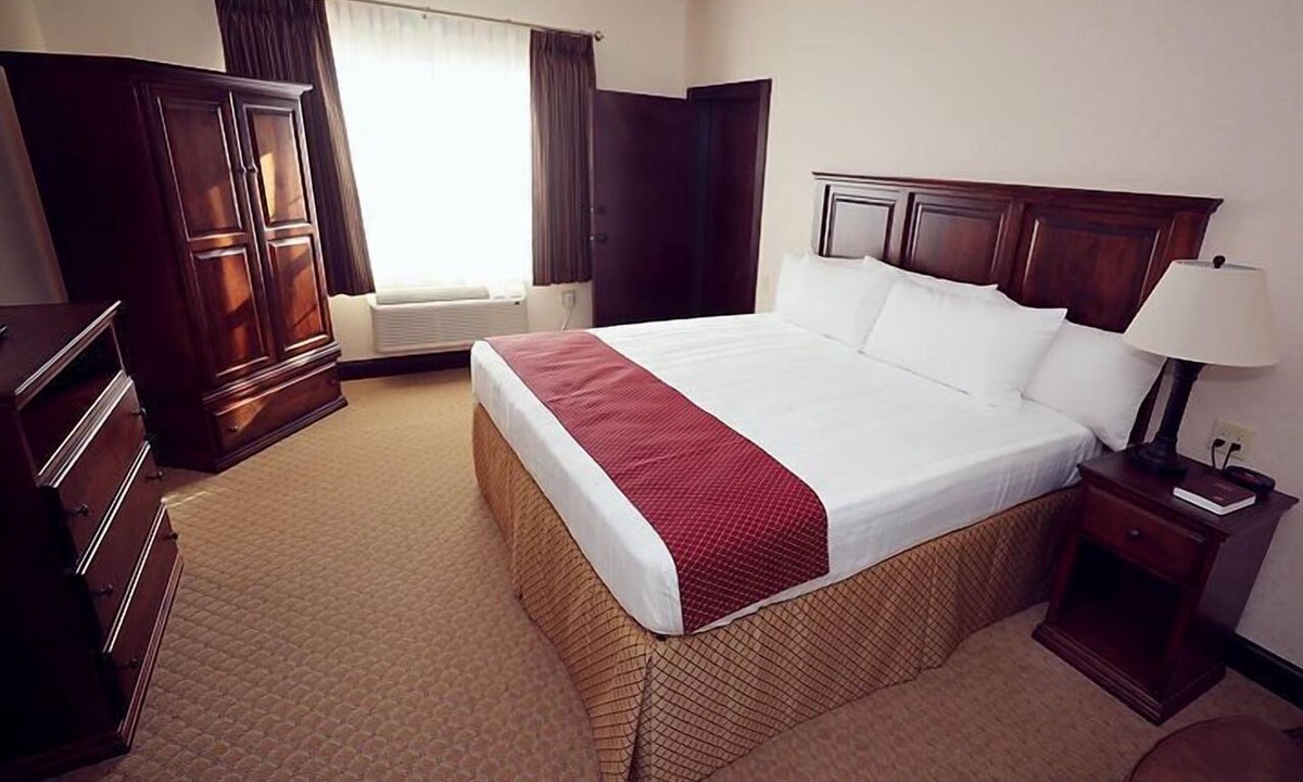 Broken Bow Hotel | Arrow Hotel
