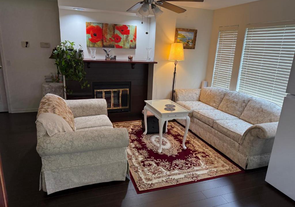 Richmond House | As You Wish Suites & Rooms Near YVR with Parking