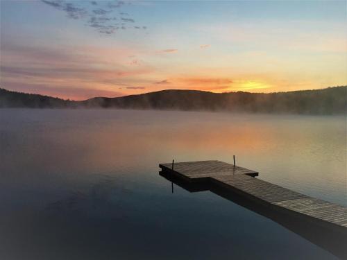 Sayabec Hotel | Auberge Du Lac Malcom