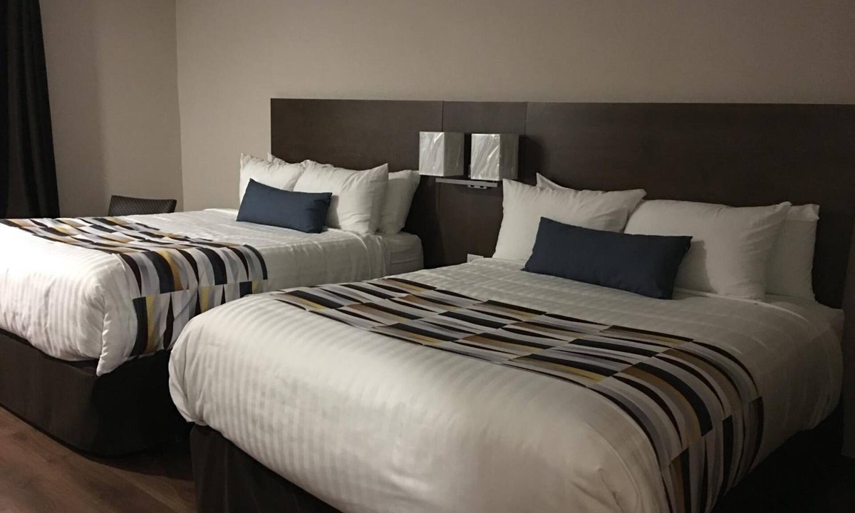 Dolbeau-Mistassini Hotel | Auberge La Diligence