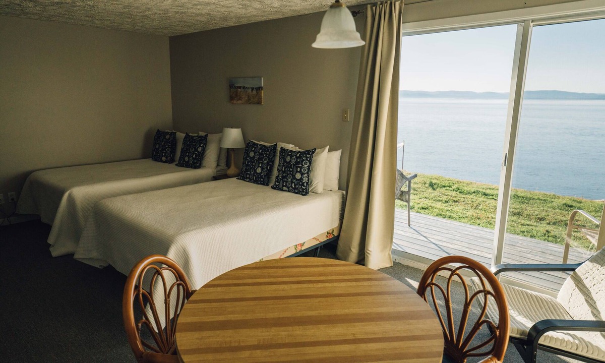 Notre-Dame-du-Portage Hotel | Auberge sur mer