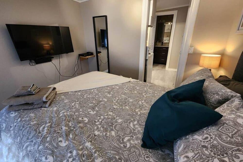 Plantagenet Apartment | Bachelor Oasis w/ Free Parking & Nearby Hotspots!