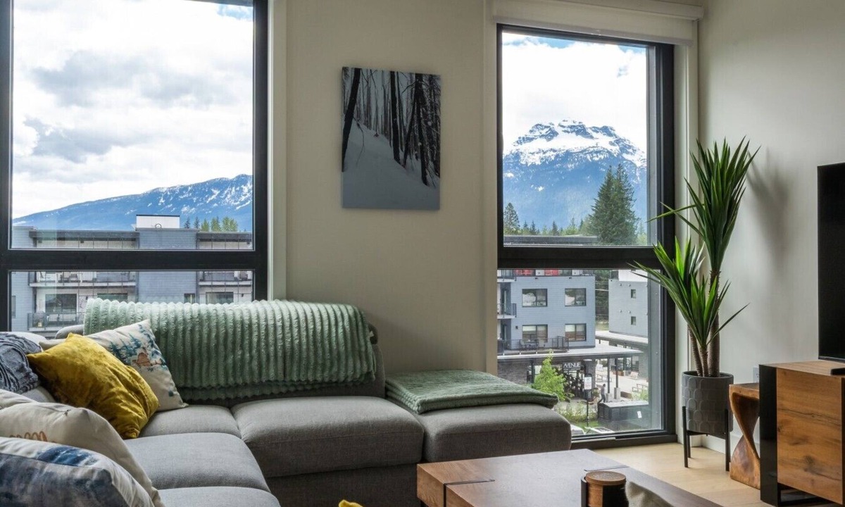 Revelstoke Apartment | Barts Ski & Golf Retreat