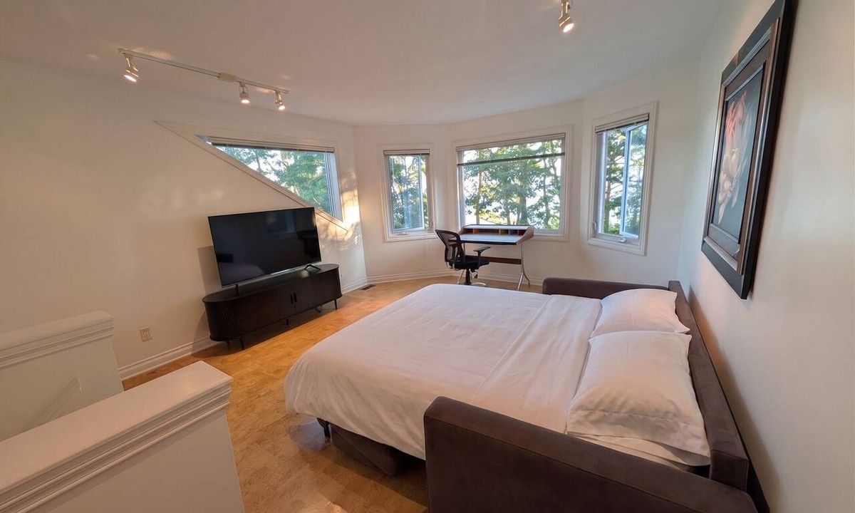 Balm Beach Cottage | Beachfront Estate Perfect For Large Families In The Heart Of Balm Beach