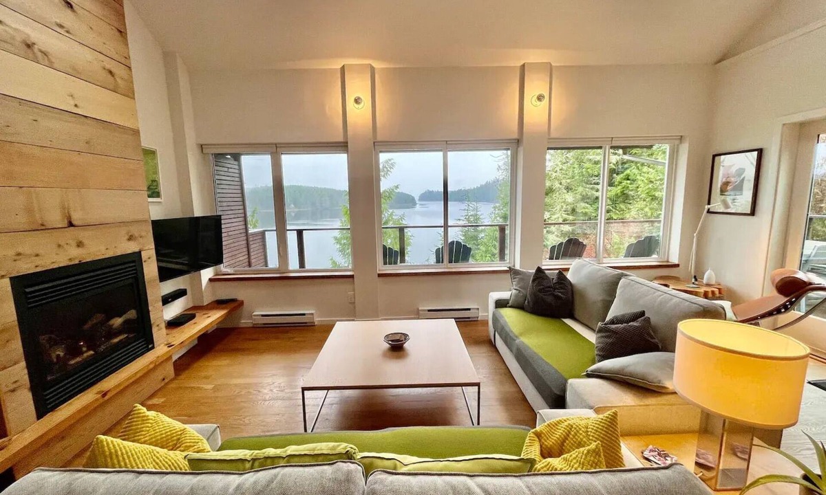Ucluelet Cabin | Beachwood-Home near Pacific Rim National Park