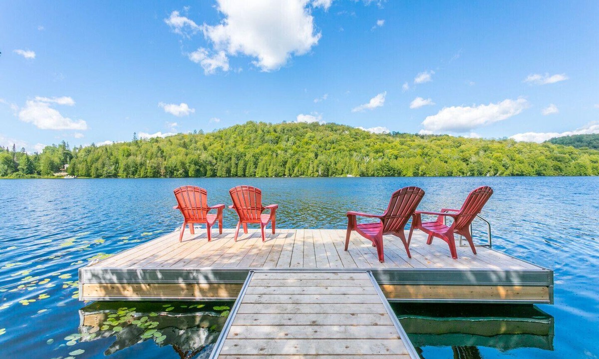 St-Adolphe-d'Howard House | Beautiful cottage for rent with access to the Lac Long (Le Grand Shack)