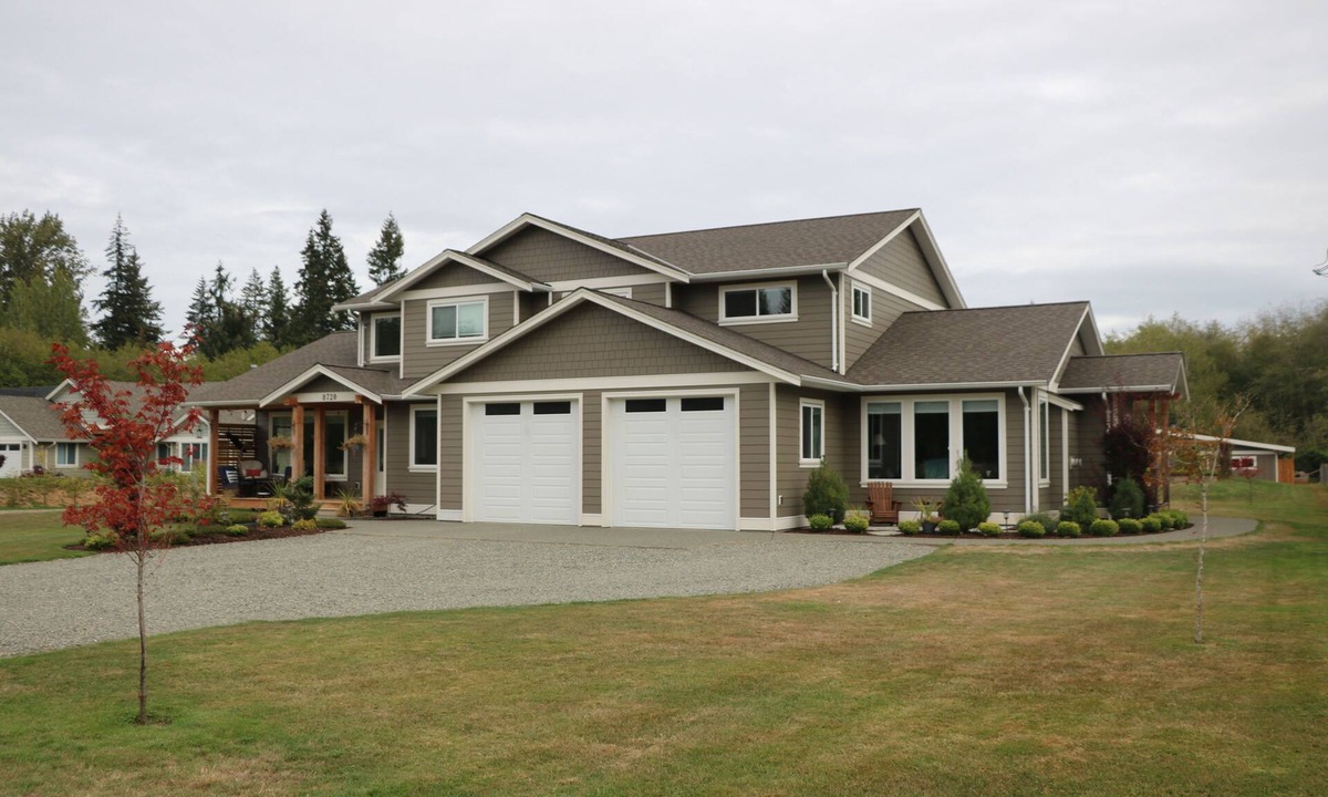 Black Creek House | Beautiful Country Guest Suite close to stunning beaches and great salmon fishing