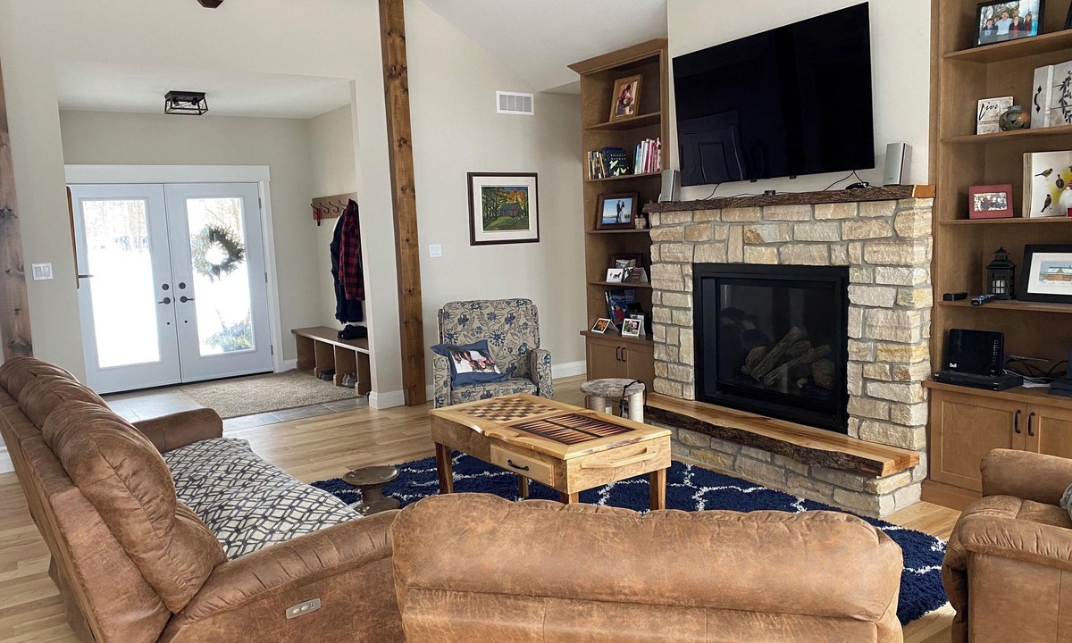 Balderson House | Beautiful Family Home on the Lower Rideau