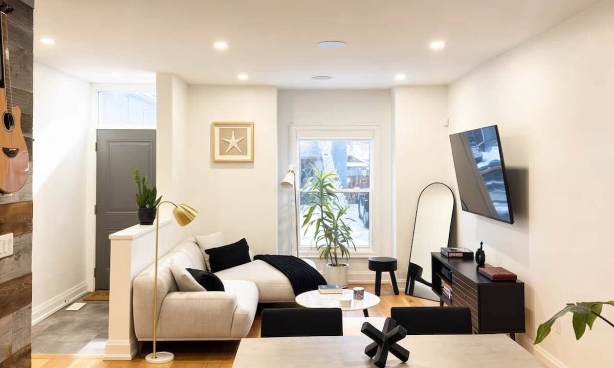 Hamilton House | Beautiful modern 2Bdr sunny home with French decor