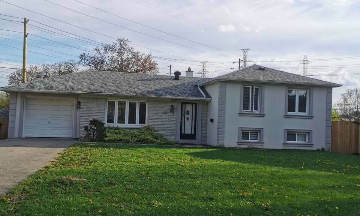 Bayview Woods - Steeles House | Beautiful, newly renovated home with new appliance in a prime location.
