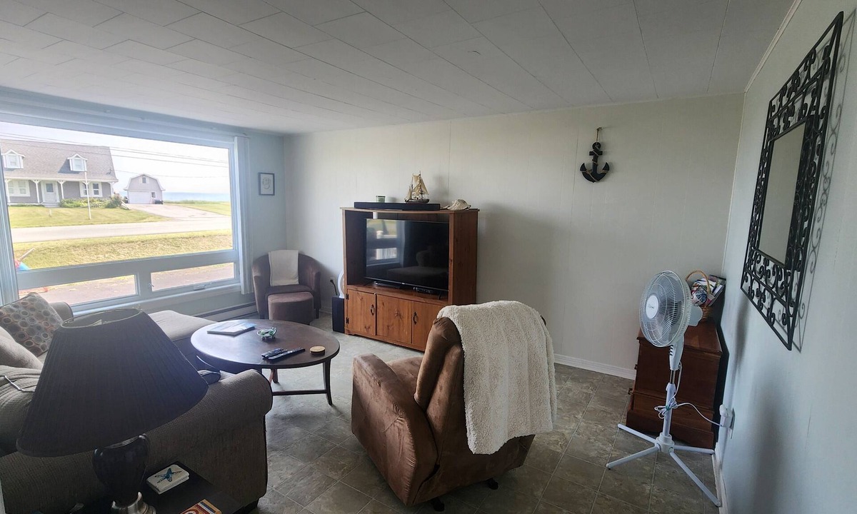 Cap-Bateau House | Beautiful Oceanfront 4 Season Home Away From Home