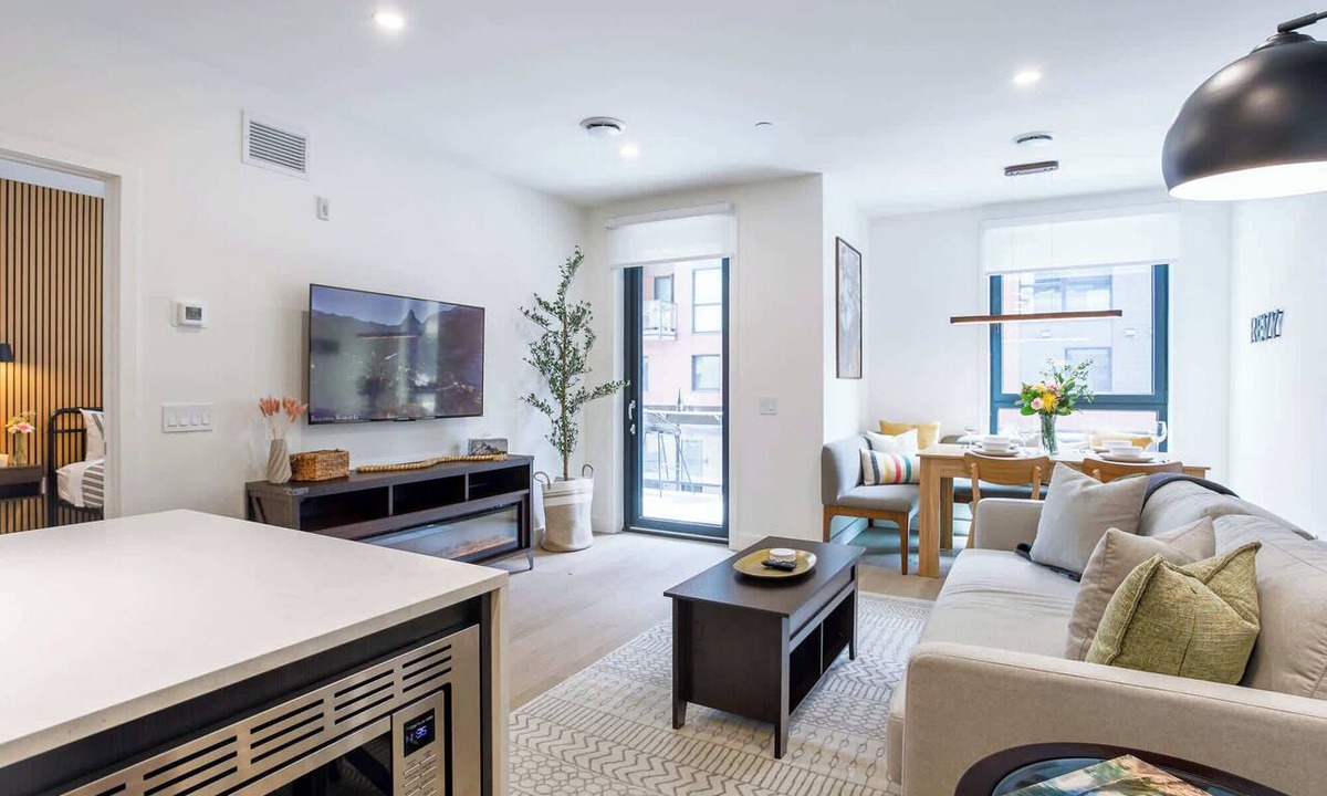 Revelstoke Apartment | Beutts Hygge House - Charming One-Bedroom Condo