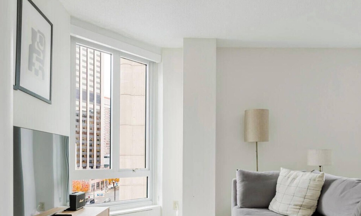 Prudential - St. Botolph Apartment | Blueground | Prudential/St. Botolph, pool, nr Boston Common