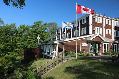 Pictou Hotel | Braeside Country Inn