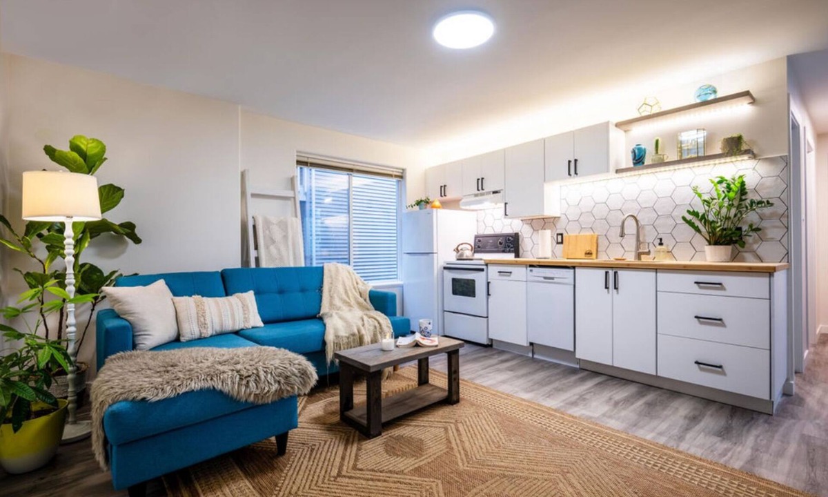 Langford House | Brand New 1 Bedroom Suite In Family Friendly Neighbourhood