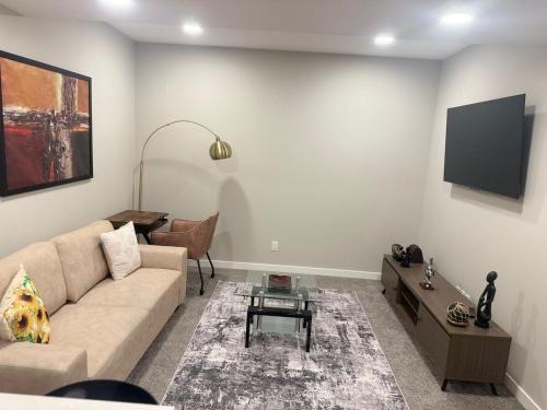 Southwest Calgary Apartment | Brand New Cozy Suite - SW Calgary