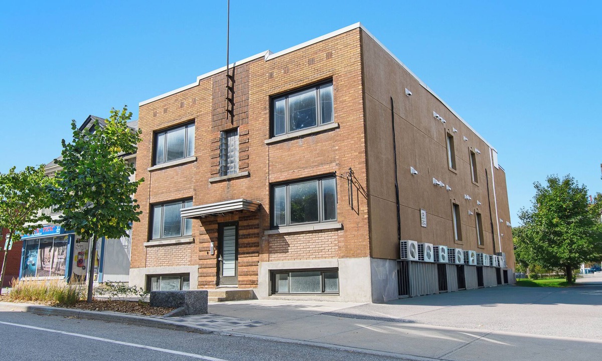 Hull Apartment | brand new downtown unit#9
