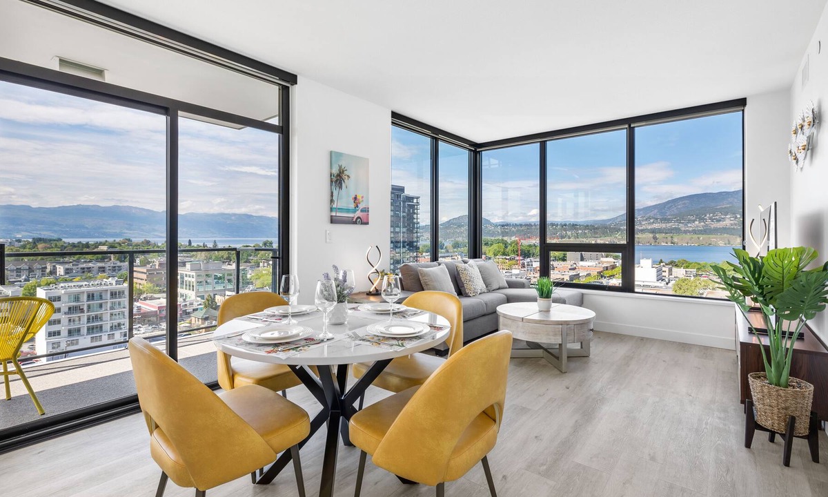 Downtown Kelowna Apartment | Brand New Luxury Downtown Near the Beach #13