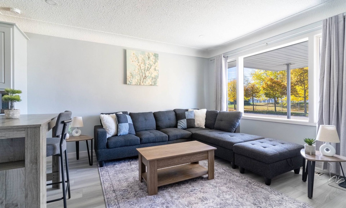 Windsor House | Bright 2 beds, 1 bath home with large yard and close to Airport and Shopping
