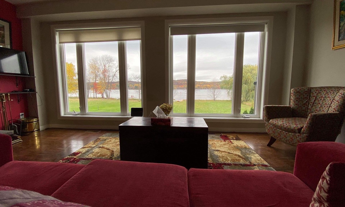 North Algona Wilberforce Cottage | Bright airy cottage on Wilson’s baynnBoat and motor available for extra feen