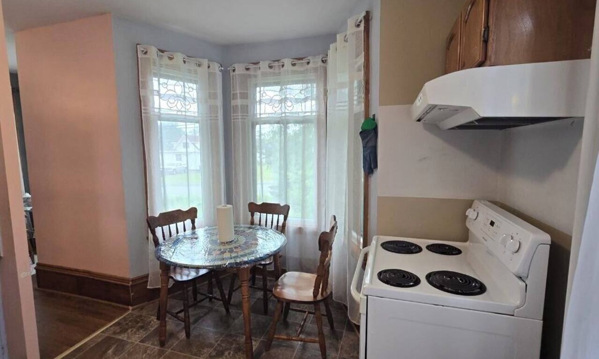 Springhill Apartment | Bright & Spacious Garden View Apartment | Fully Furnished | Monthly Stays