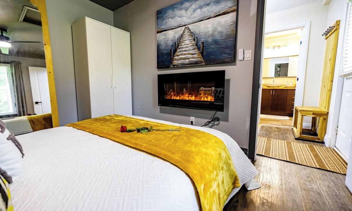 Batawa House | Brighton escape