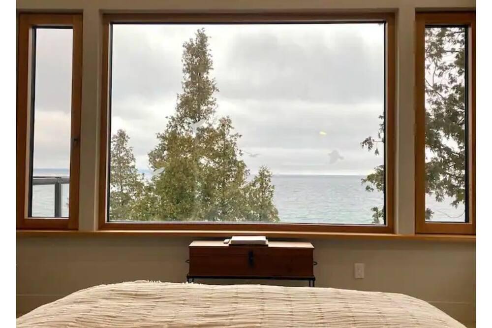 Northern Bruce Peninsula House | Bruce Peninsula Modern Luxury Waterfront Retreat