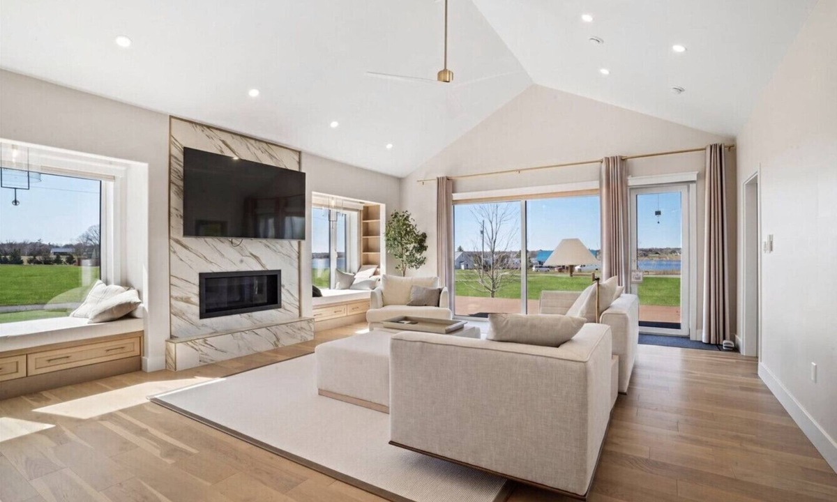 Montague House | Brudenell Riverview Estate-luxury modern retreat in hi-end neighborhood