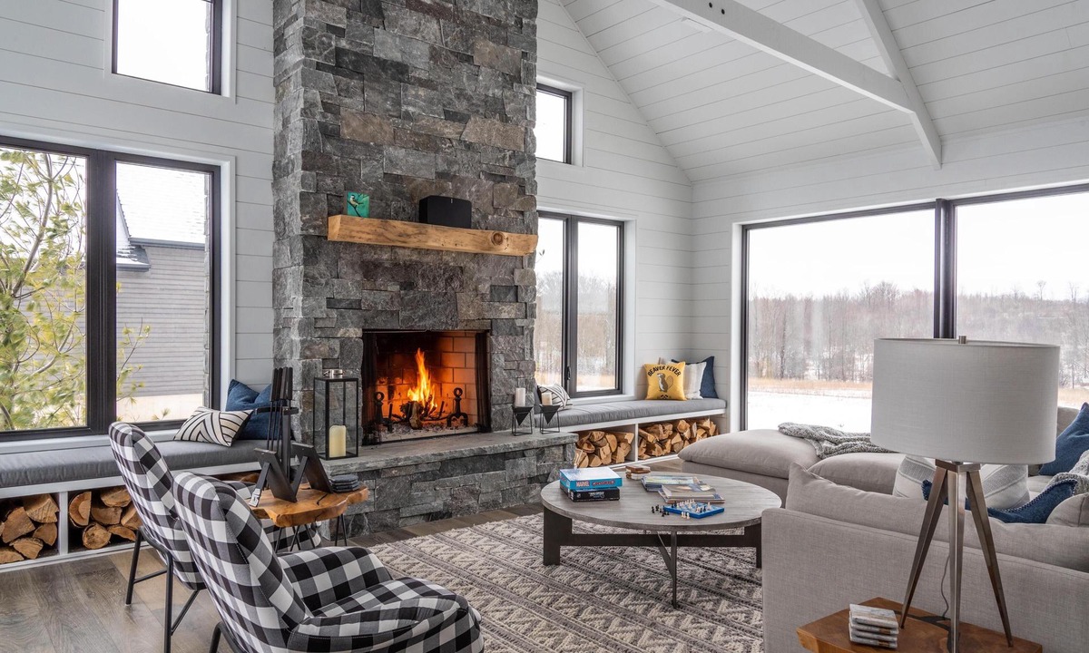 Grey Highlands Ski Chalet | 5 bedroom, 3 bath, New build!, Beaver Valley! Niagara Escarpment View!