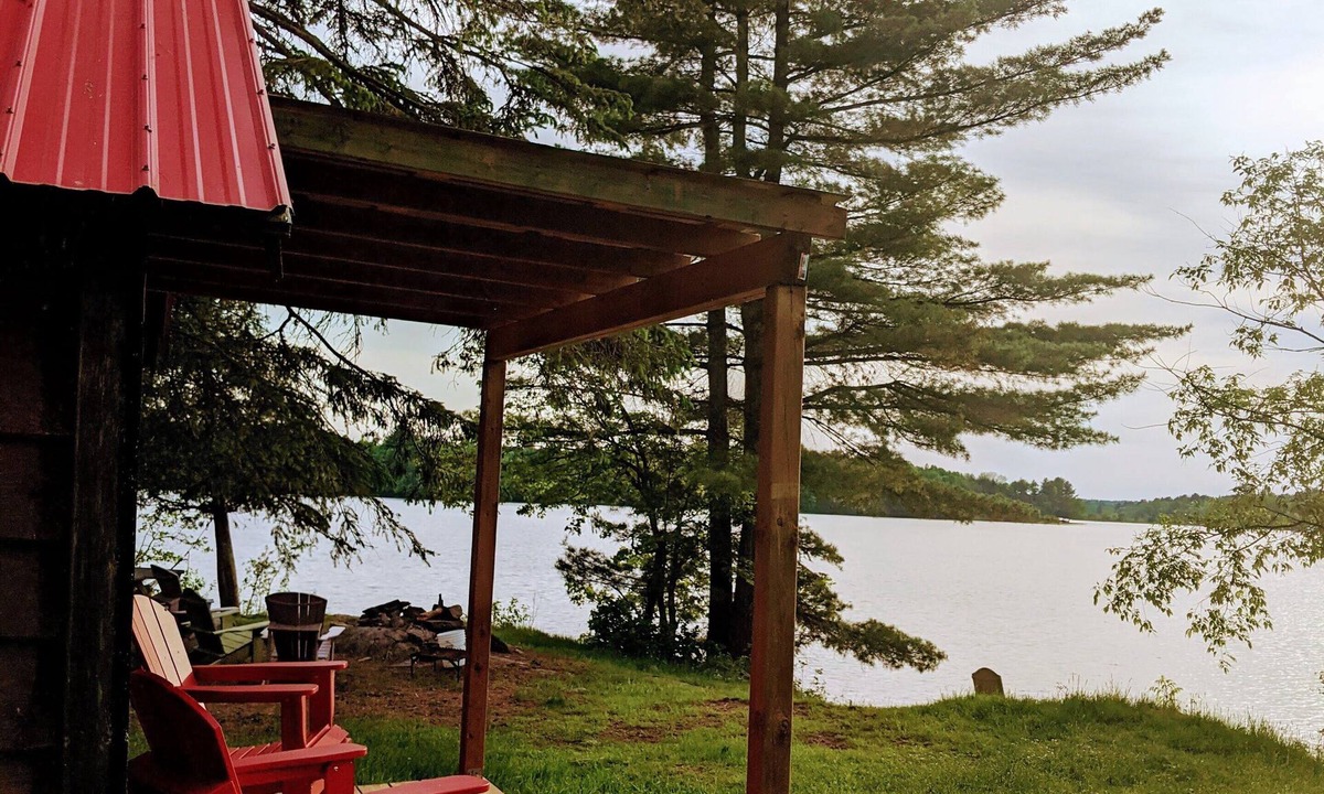 Port Carmen Cabin | Cabin #6 - sunset views over Lake Cecebe