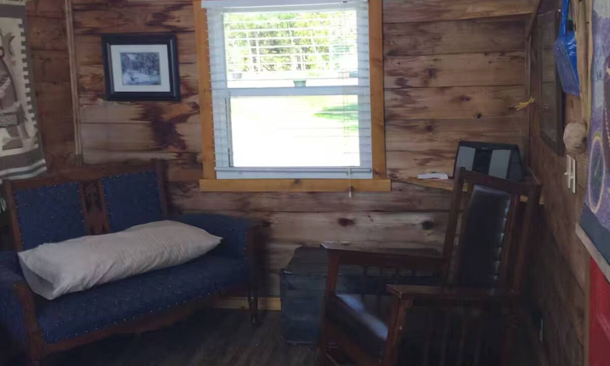 Chatsworth Cabin | Cabin on the lake