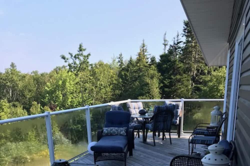 Englishtown Cottage | Cape Breton Island NS