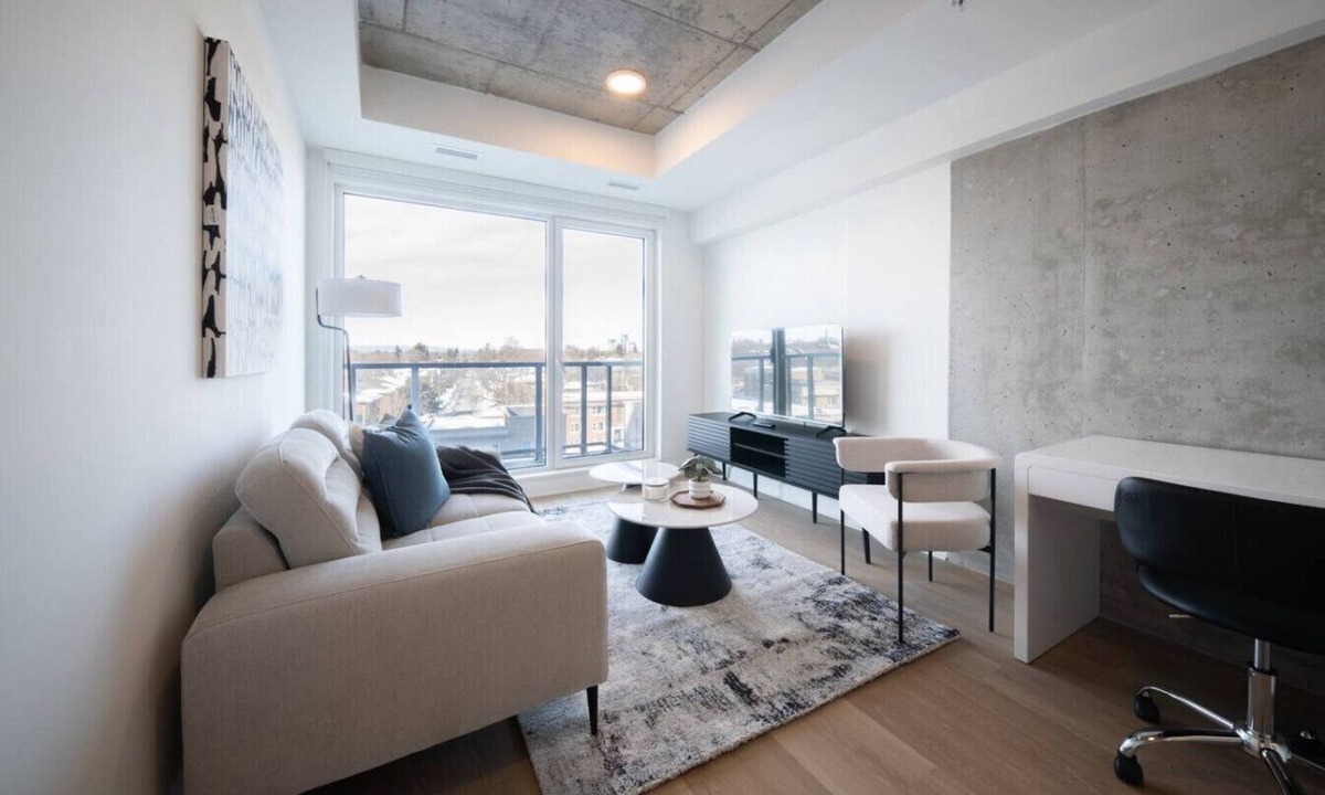 Carlingwood - McKellar Park - Laurentien View Apartment | Carlton West Modern Living | Signature 1BR