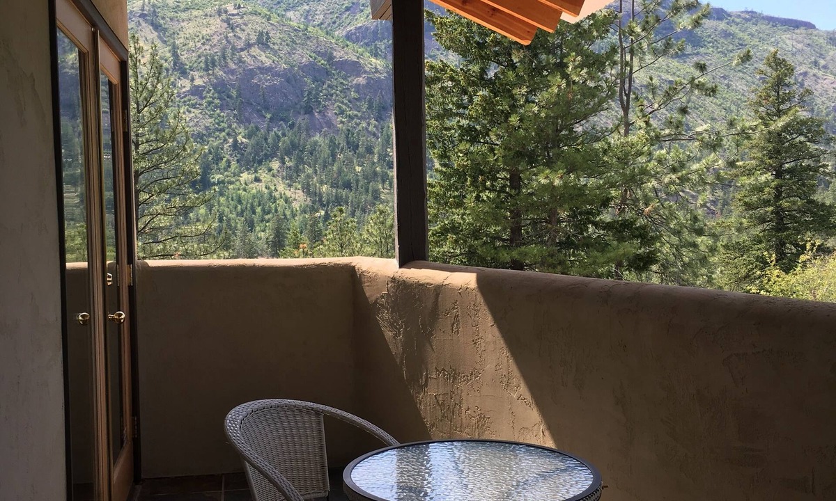 Okanagan-Similkameen Bed & Breakfast | Casa Colina